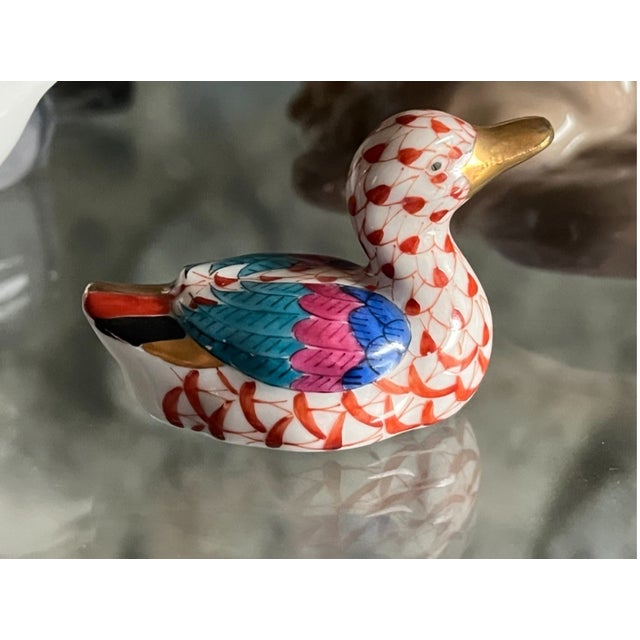 Mid-Century Modern Vinatge MCM Herend Rust Color Fishnet Duck Figurine For Sale - Image 3 of 3