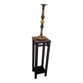 Vintage Traditional Mahogany Fluted Pedestal Plant Stand With Fretwork Apron For Sale