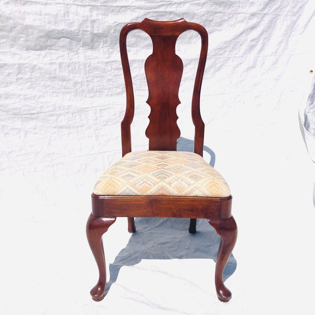 1990s Henredon "Salem" Queen Anne Style Solid Cherry Dining/Side Chair