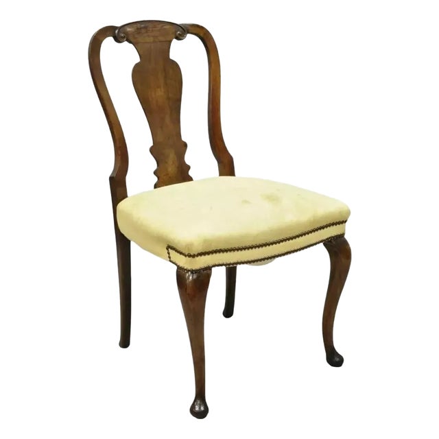 Antique 19th Century English Queen Anne Burr Walnut Splat Back Dining Side Chair For Sale