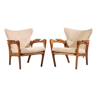 Adrian Pearsall for Craft Associates 2291-C Mid Century Walnut Lounge Chairs - Pair For Sale