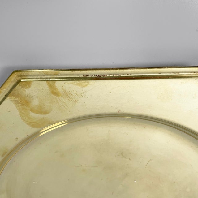 Italian Modern Hexagonal Service Plates in Brass, 1970s, Set of 8 For Sale - Image 10 of 18