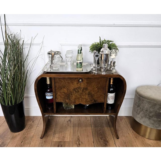 1940s Mid-Century Italian Art Deco Style Walnut Waterfall Dry Bar Cocktail Cabinet, 1940s For Sale - Image 5 of 9