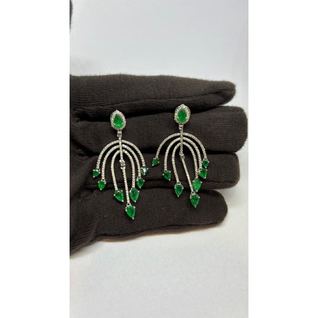 2020s Natural Emerald 4.88cts & Diamond 1.59cts Earring in 14k Gold For Sale - Image 5 of 8