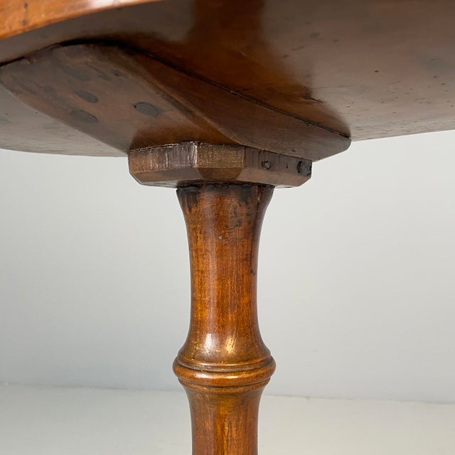Italian Oval Coffee Table in Wood, 1930s For Sale - Image 10 of 15