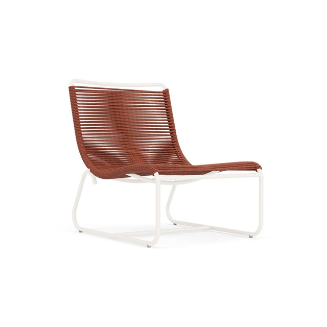Brown Jordan Walter Lamb Aluminum Lounge Chair in Chalk with Spice Strapping For Sale