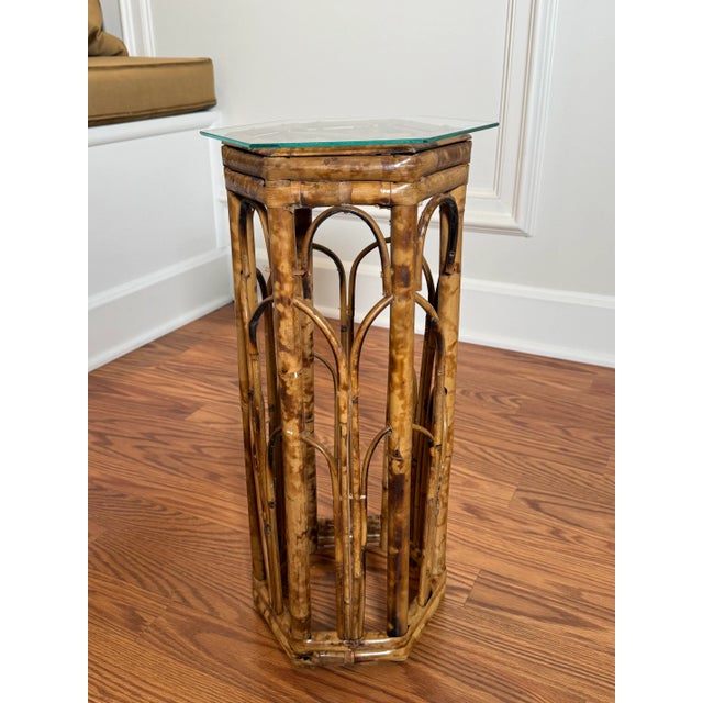 Camel Hollywood Regency Burnt Bamboo Hexagon Glass Top Drink Accent Table For Sale - Image 8 of 11
