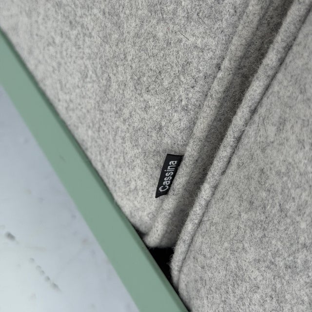 Gray Lc5 Sofa by Le Corbusier, Pierre Jeanneret, and Charlotte Perriand for Cassina For Sale - Image 8 of 10