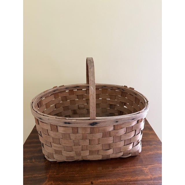 Early 20th Century Split Oak Gathering Basket With Warm Patina For Sale In South Bend - Image 6 of 9