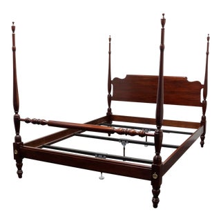 Vintage Solid Mahogany Colonial Style Four Poster Queen Size Bed For Sale