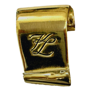 1980s Karl Lagerfeld Highly Poiished Gold Plated Scroll "Kl" Logo Iin Script Brooch