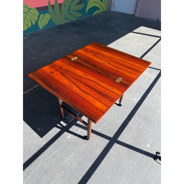 1960s 1960s Danish Modern Rosewood Flip Top Expandable Bar Cart For Sale - Image 5 of 12