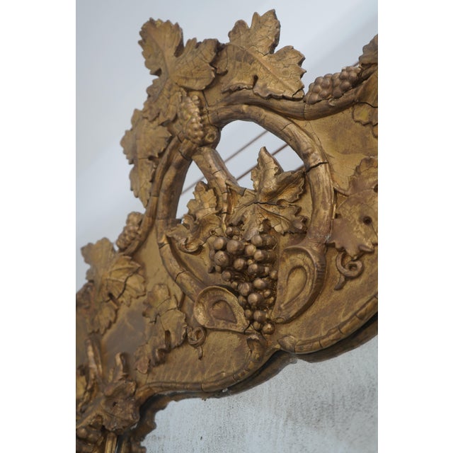 Antique Victorian Gold Gilt Grapevine Carved Mirror For Sale - Image 4 of 11