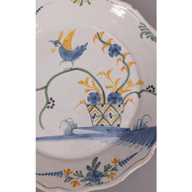 18th Century 18th Century Nevers Bird Polychrome Tin-Glazed Faïence Plate For Sale - Image 5 of 6