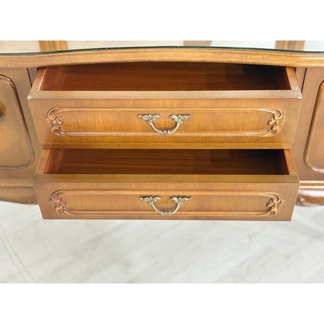 Chippendale Dressing Table in Wood For Sale - Image 5 of 14