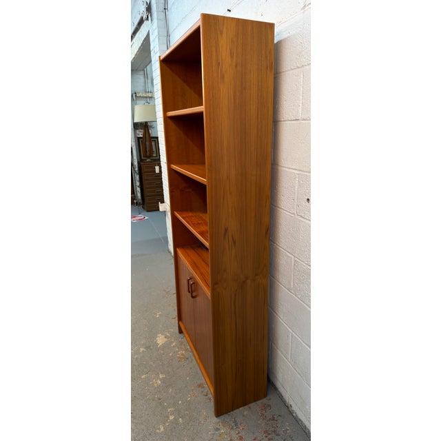 Vintage Danish Teak Mid-Century Modern Bookcase For Sale In New York - Image 6 of 15