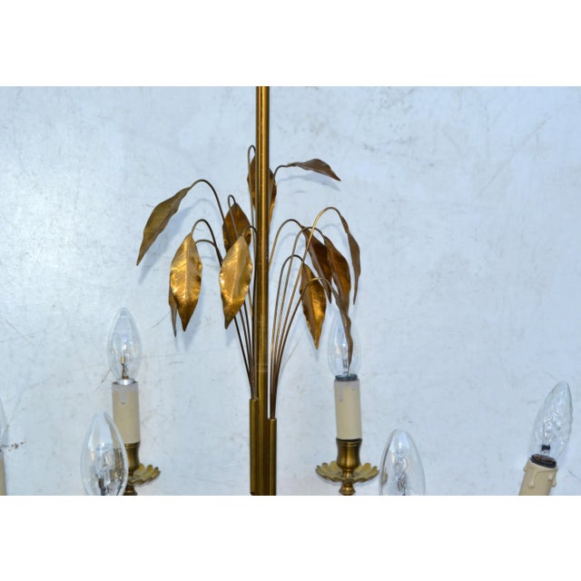 Metal Maison Charles Style Feuilles Gold Leaf & Brass 6-Light Chandelier France 1960 For Sale - Image 7 of 13