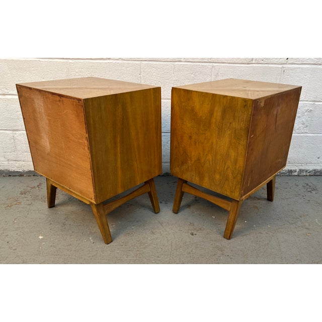 Unique Mid-Century Nightstands With Sculpted Pulls, A Pair For Sale - Image 9 of 10