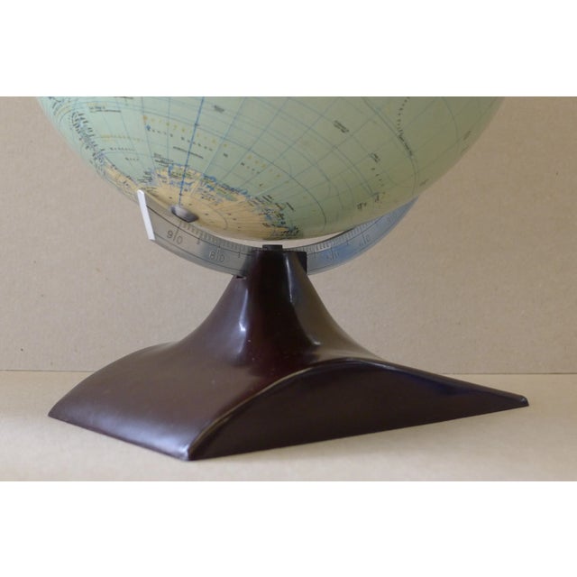 Mid-Century Modern Art Deco Streamline Globe on Bakelite Stand from JRO Verlag, 1950s For Sale - Image 3 of 12