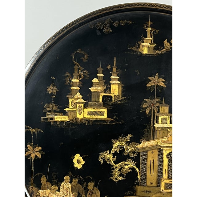 Japanese-Style Folding Table in Lacquered Wood with Gilt Decoration, 1800s For Sale - Image 3 of 9