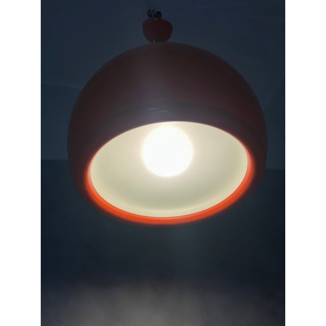 Plastic Space Age Pallade Lamp by Studio Tetrarch for Artemide, Italy 1960s For Sale - Image 7 of 10