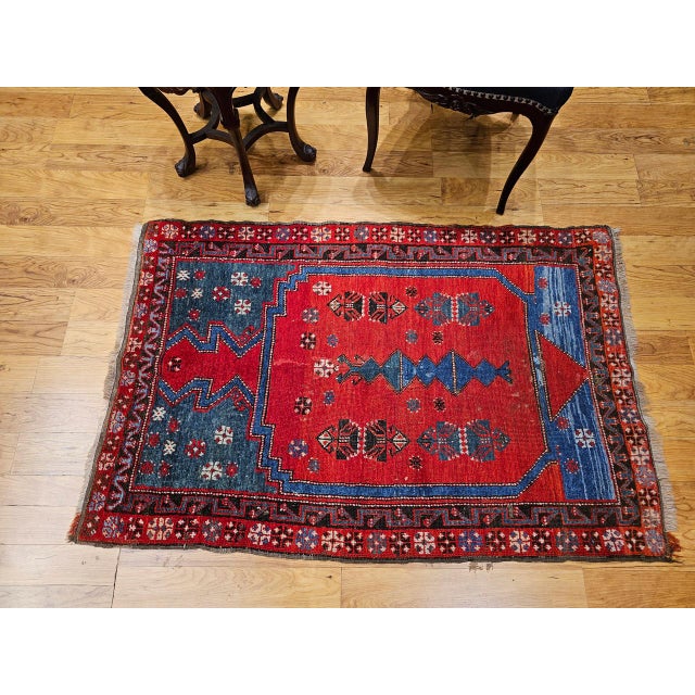 19th Century Handwoven Anatolian Village Rug. Handwoven Prayer Design, 3' x 5' For Sale In Chicago - Image 6 of 18