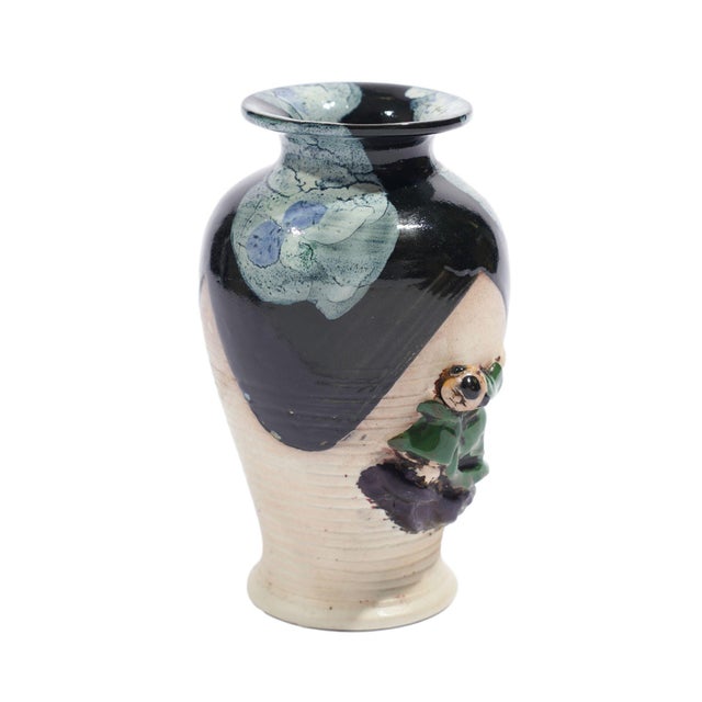 Japanese Sumida Gawa Vase With a Climbing Figure, C. 1890 For Sale In Chicago - Image 6 of 9