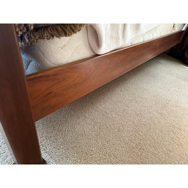 1980s Dixie Furniture Chippendale Mahogany 4 Poster Queen Bed, 2 Nightstands, and 1 Highboy Dresser For Sale - Image 5 of 18