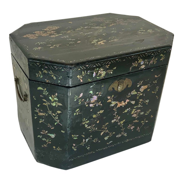 Large Antique Chinese Laquer Tea Caddy Box With Mother-Of-Pearl Inlay For Sale