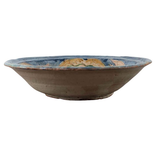 16th Century Hispano-Moresque Manises Glazed Earthenware Heraldic Dish For Sale - Image 4 of 14