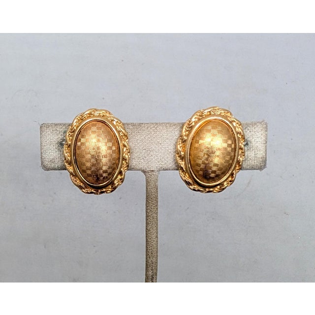 1980s Vintage 1980s Signed Monet Oval Goldtone Checkered Clip Earrings-2 Pieces For Sale - Image 5 of 7