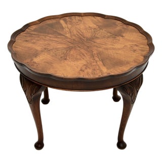 Pie Crust Coffee Table in Figured Walnut, 1920s For Sale