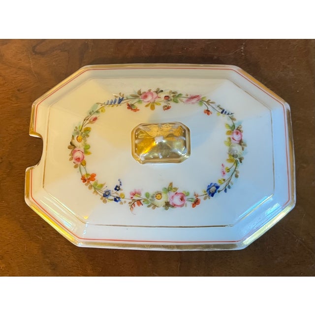 Antique Early 19th Century French Empire Paris Porcelain Octagonal Sauce Tureen With Flower Garland Sprig Decoration For Sale - Image 13 of 16