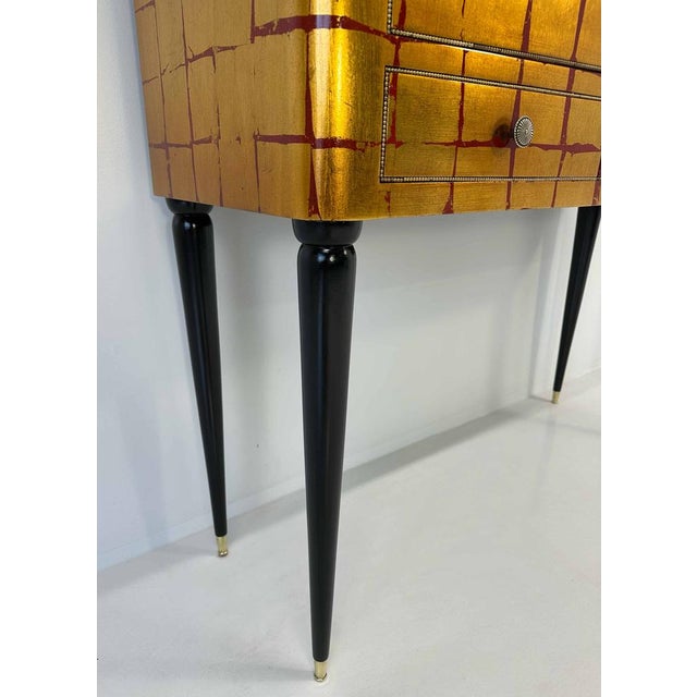 Italian Art Deco Red Lacquered and Gold Leaf Bar Cabinet attributed to Permanente Mobili Cantù, 1950s For Sale - Image 6 of 12