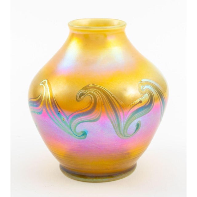 Art Nouveau Louis Comfort Tiffany Reactive Blown Glass Vase For Sale - Image 3 of 11