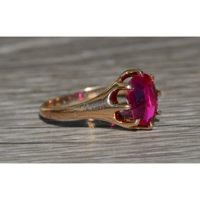 1940s The Pendleton: Ladies Yellow Gold Cocktail Ring set with Laboratory Grown Ruby For Sale - Image 5 of 9