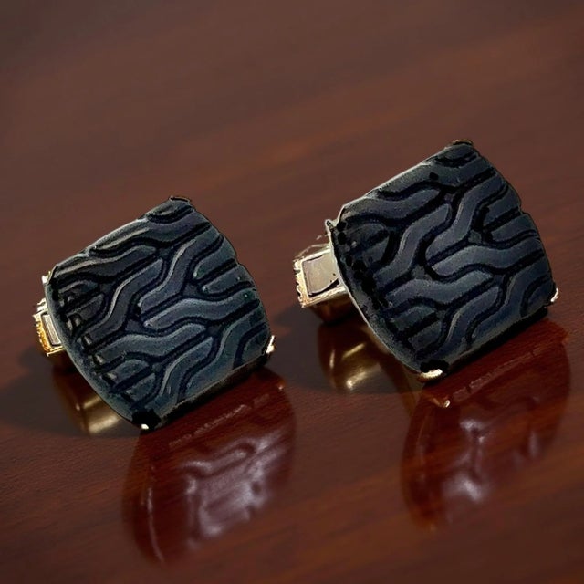 Late 20th Century John Hardy Carved Onyx Cufflinks Sterling Silver Estate For Sale - Image 5 of 12
