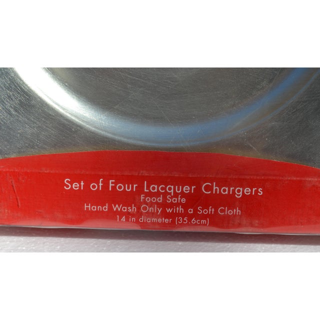 The Bullseye Design Silver Lacquered 14 Inch Charger Plate Set of 4 Original Box For Sale - Image 13 of 15