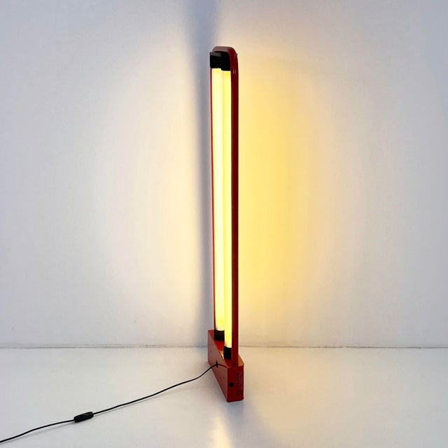 Medium Red Double Neon Lamp by Gian N. Gigante for Zerbetto, 1980s, in Good conditions. Designed 1980 to 1989 This piece...