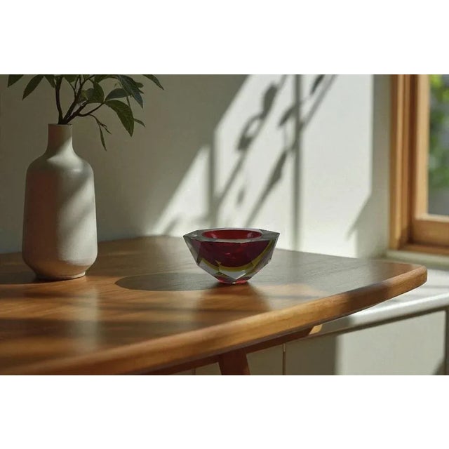 1960s Vintage Italian Red and Yellow Faceted Glass Diamond Bowl by Flavio Poli, 1960s For Sale - Image 5 of 8