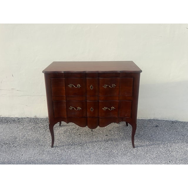 1970s French Provincial Chest of Two Drawers For Sale In Miami - Image 6 of 14