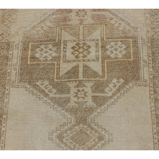 Vintage Hand Knotted Oushak Gallery Runner With Three Medallion Design in Taupe, Light Brown For Sale - Image 9 of 12