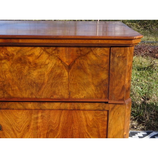 Louis Philippe Walnut Dressing Table For Sale - Image 5 of 18