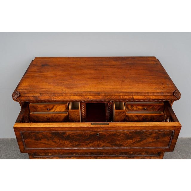 19th Century Biedermeier Chest of Drawers in Mahogany For Sale - Image 17 of 18