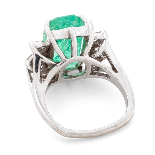 Late 20th Century 14k White Gold, Emerald & Diamond Ring For Sale - Image 5 of 5