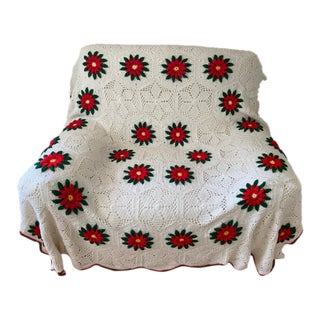 Hand-Crocheted Ivory Floral Poinsettia Bedspread For Sale
