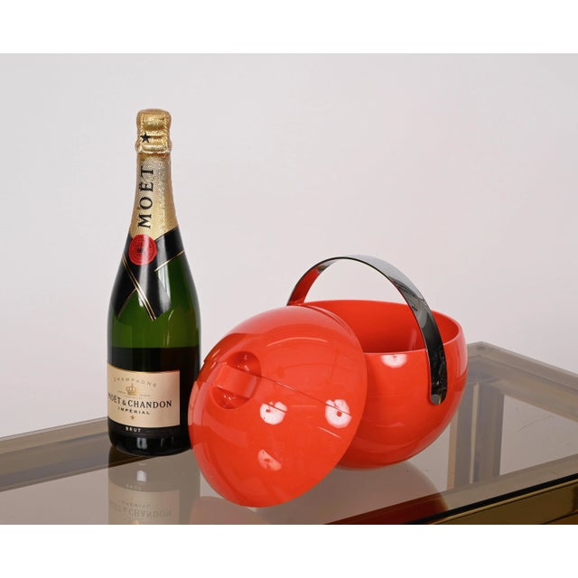 Guzzini Mid-Century Italian Orange Plastic Ball-Shaped Ice Bucket from Guzzini, 1970s For Sale - Image 4 of 18