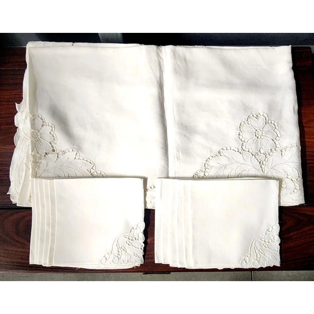 Beautiful Vintage Italian Church Fine Linen Tablecloth w/12 Hand Embroidered Napkins; Total Set of 13. Description: Oval,...