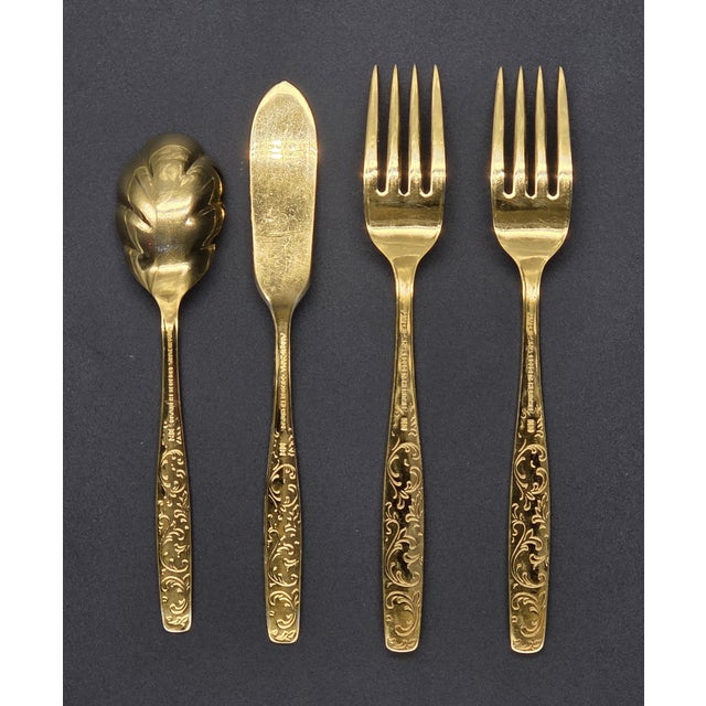 Vintage 1950s International Silver Co. "Americana Golden Heritage" Flatware - 21-Piece Collection For Sale - Image 11 of 18