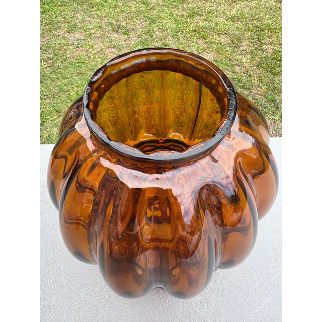 Glass 1960s Mid 20th Century Hand-Blown Amber Art Glass Pumpkin Melon Ribbed Lamp Shade 4" Fitter For Sale - Image 7 of 10